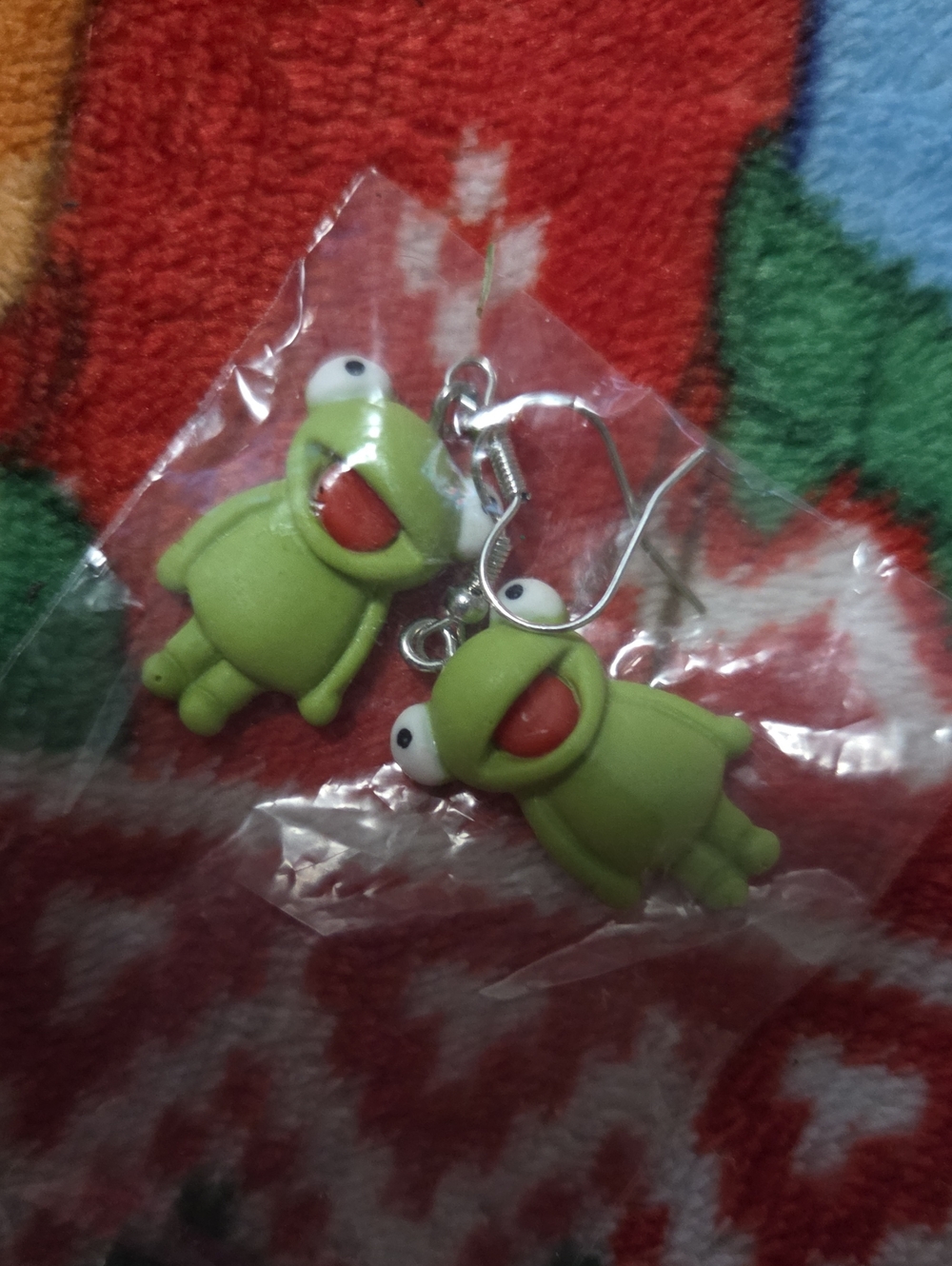 Kids Green Frog Dangle Earrings - Playful Character Jewelry
